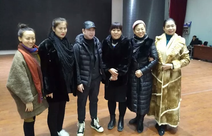 辽宁老年服饰艺术模特团第二期公开课汇报演出纪实